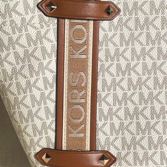 NWT MICHAEL MICHAEL KORS MAEVE CONVERTIBLE CROSSBODY - Picture 6 of 16